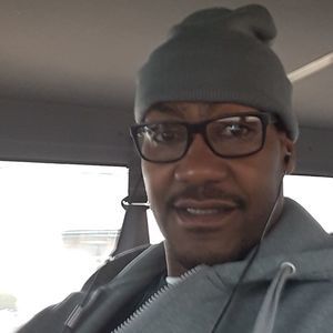 Meet your Posher, Ernest